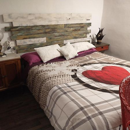 La Casona De La Luz Hostel Guadix Room photo